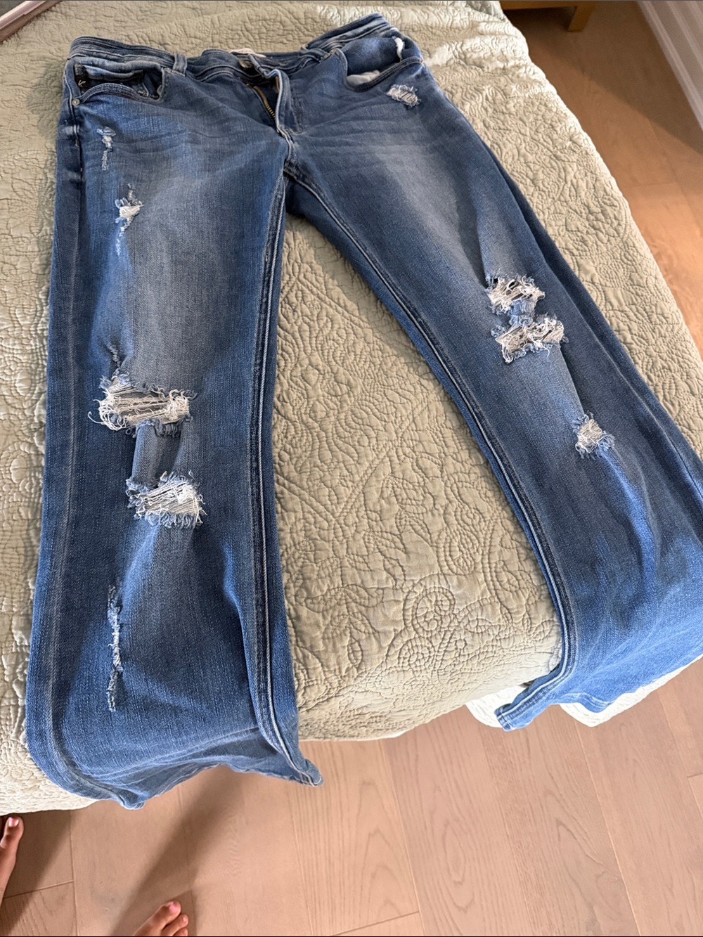 KanCan Distressed Straight Leg Blue Jeans